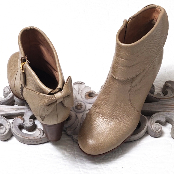 kate spade Shoes - Kate Spade Lanise ankle boots.